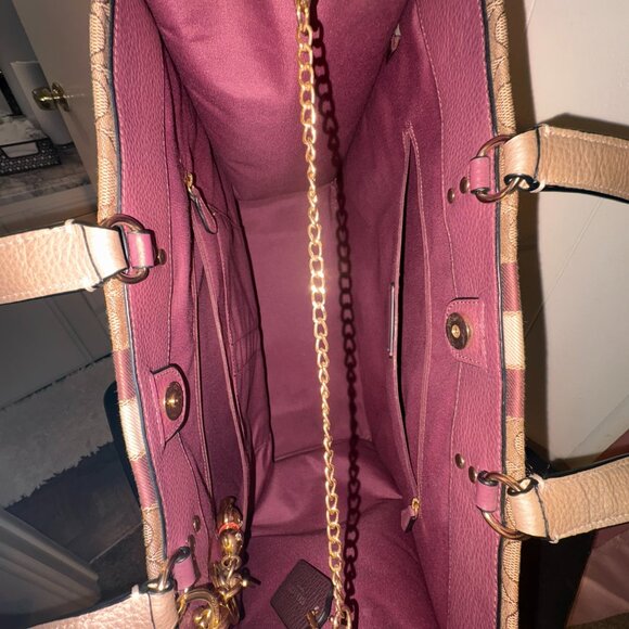 Coach Dempsey Tote 40 in Signature Jacquard with Stripe and Coach Patch - Picture 5 of 7